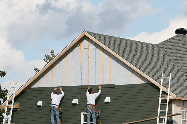 Professional Wood Siding technician working in Eaton, IN